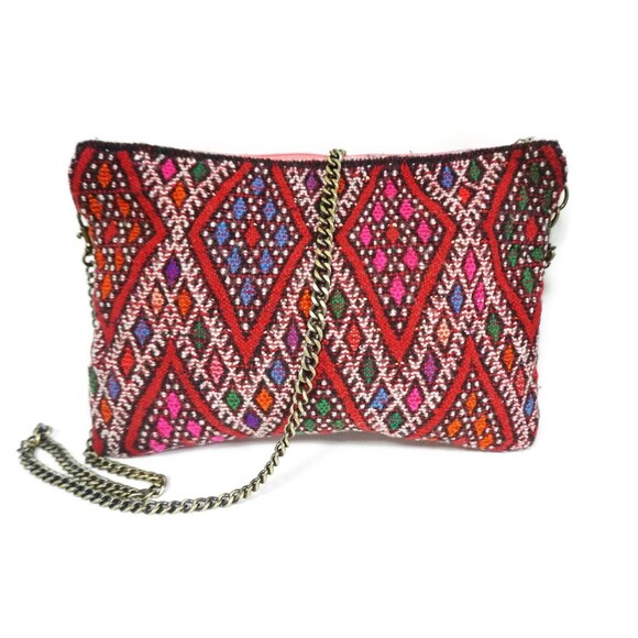 Vintage Kilim Clutch Bag: Moroccan Handmade Crossbody Purse - Picture 8 of 8